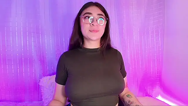 Snapshot of Samii_Evans chatting on February 12, 2025, 10:24 am Samii Evans online show from February 12, 2025, 10:24 am