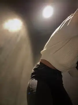 Snapshot of Emma_Catt chatting on March 1, 2025, 7:19 am Emma Catt online show from March 1, 2025, 7:19 am