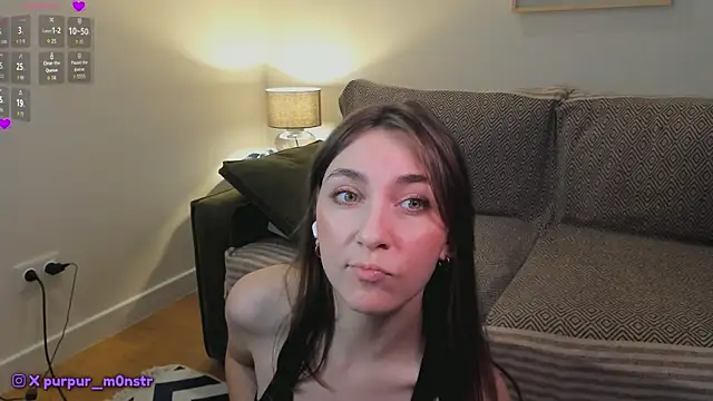 Snapshot of purpurmonstr chatting on December 3, 2025, 4:39 pm purpurmonstr online show from December 3, 2025, 4:39 pm