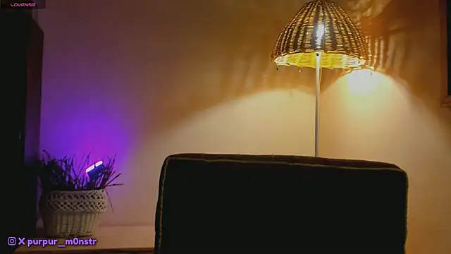 Snapshot of purpurmonstr chatting on November 16, 2025, 4:56 pm purpurmonstr online show from November 16, 2025, 4:56 pm