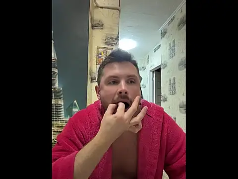 Snapshot of MartinBrandon chatting on May 31, 2026, 6:09 pm MartinBrandon online show from May 31, 2026, 6:09 pm