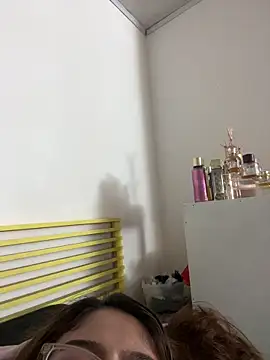 Snapshot of Juliana_News chatting on February 11, 2026, 11:26 pm Juliana News online show from February 11, 2026, 11:26 pm