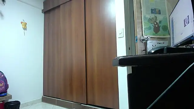 Moon lunita online show from March 4, 2026, 4:31 am