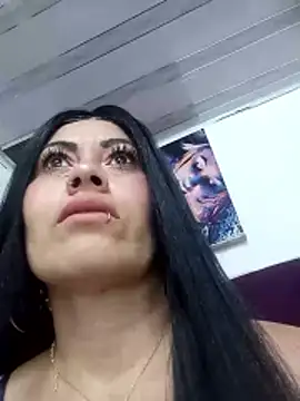 Tania mature online show from June 9, 2026, 5:47 pm