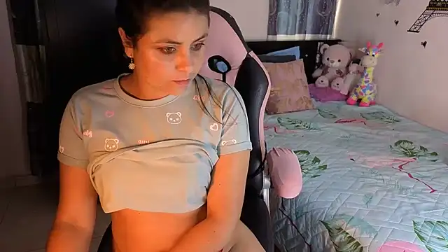 Snapshot of violeta_campbell chatting on July 26, 2026, 10:27 pm violeta campbell online show from July 26, 2026, 10:27 pm