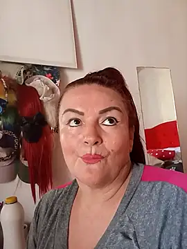 antonela ladiabla online show from October 21, 2025, 2:27 pm