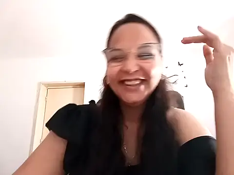 Snapshot of Andra4you chatting on May 25, 2026, 6:34 am Andra4you online show from May 25, 2026, 6:34 am