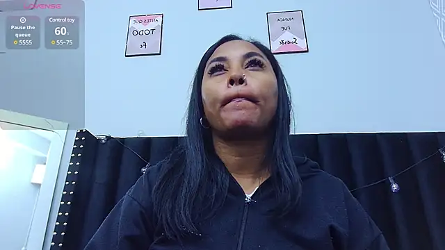 colombiamommy online show from February 26, 2025, 1:11 pm