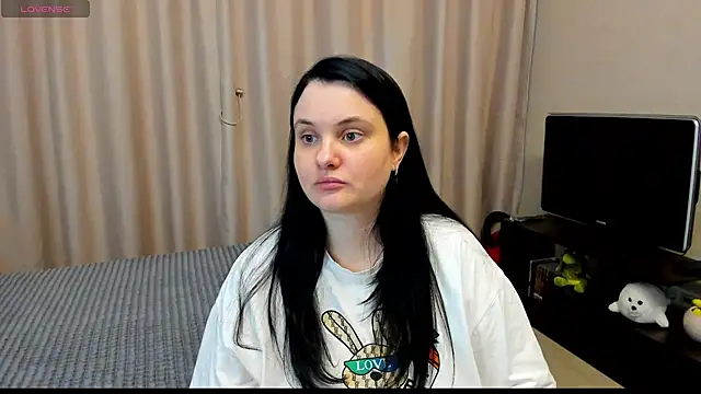 AlanaBrox online show from May 17, 2026, 7:03 pm