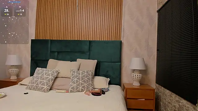 Kareena chopra online show from November 14, 2025, 12:31 pm