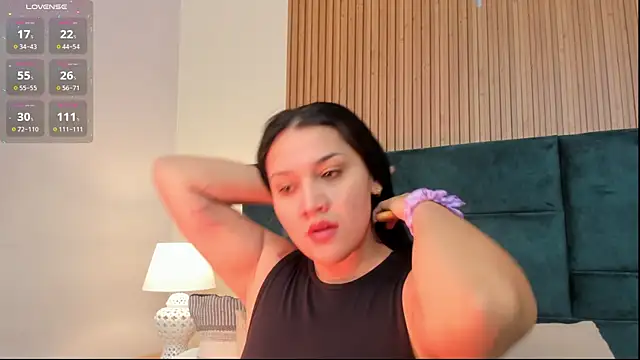 Snapshot of Kareena_chopra chatting on July 7, 2026, 12:09 pm Kareena chopra online show from July 7, 2026, 12:09 pm