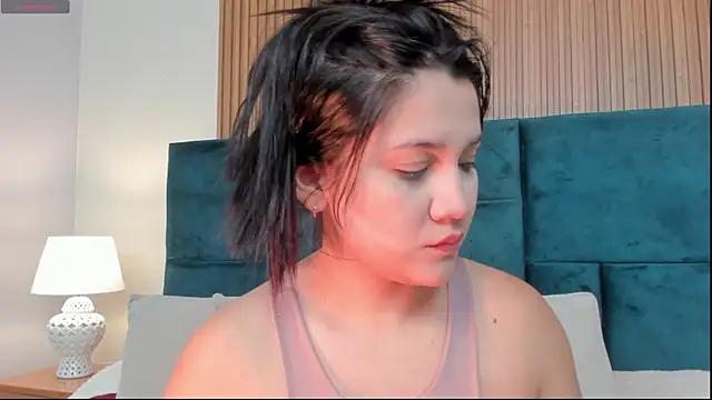 Snapshot of Kareena_chopra chatting on July 31, 2026, 12:26 pm Kareena chopra online show from July 31, 2026, 12:26 pm