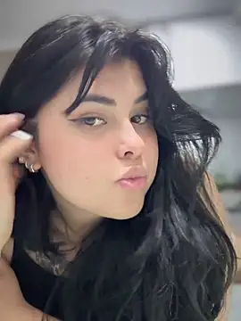 Snapshot of Alyaa_s chatting on October 21, 2025, 11:26 pm Alyaa s online show from October 21, 2025, 11:26 pm