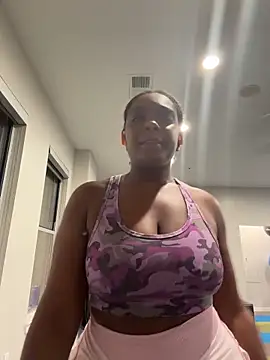 TilaTotti online show from May 14, 2026, 2:08 am