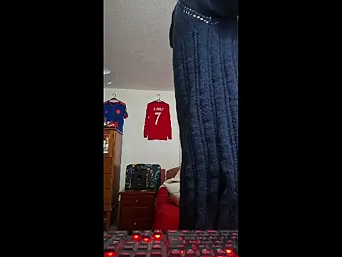 Snapshot of ALBEIROFOOTBALL1992 chatting on May 10, 2026, 5:00 am ALBEIROFOOTBALL1992 online show from May 10, 2026, 5:00 am