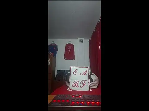 Snapshot of ALBEIROFOOTBALL1992 chatting on May 17, 2026, 5:07 am ALBEIROFOOTBALL1992 online show from May 17, 2026, 5:07 am