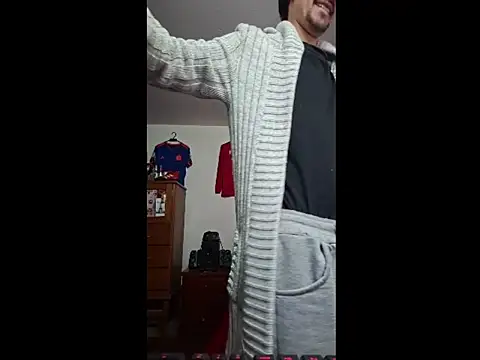 Snapshot of ALBEIROFOOTBALL1992 chatting on April 19, 2026, 5:08 am ALBEIROFOOTBALL1992 online show from April 19, 2026, 5:08 am