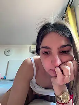 DoriDeluxe66 online show from March 17, 2026, 9:01 am