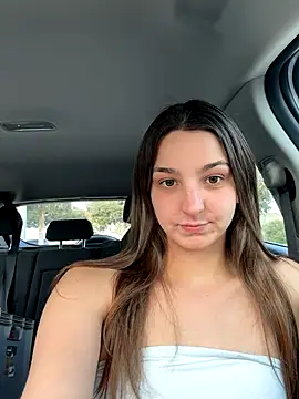 Snapshot of DoriDeluxe66 chatting on November 1, 2025, 3:50 pm DoriDeluxe66 online show from November 1, 2025, 3:50 pm