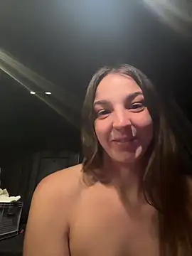 Snapshot of DoriDeluxe66 chatting on October 7, 2025, 9:49 pm DoriDeluxe66 online show from October 7, 2025, 9:49 pm