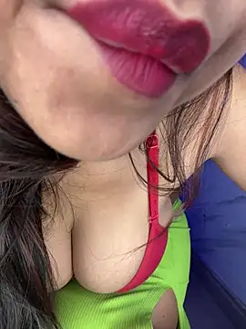 Snapshot of Ms_Divya chatting on March 12, 2026, 11:36 am Ms Divya online show from March 12, 2026, 11:36 am