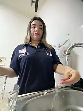 Snapshot of Sarita-candy chatting on June 11, 2026, 3:42 pm Sarita-candy online show from June 11, 2026, 3:42 pm
