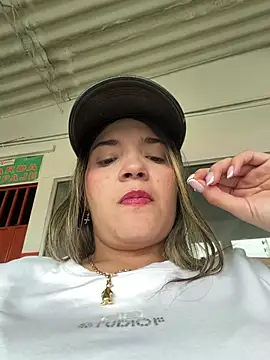 Snapshot of Sarita-candy chatting on July 17, 2026, 8:50 pm Sarita-candy online show from July 17, 2026, 8:50 pm