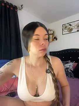 carolina16love online show from April 22, 2026, 6:47 pm