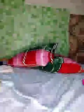 HotsexyNaughtysweetbaby online show from March 12, 2025, 9:45 pm