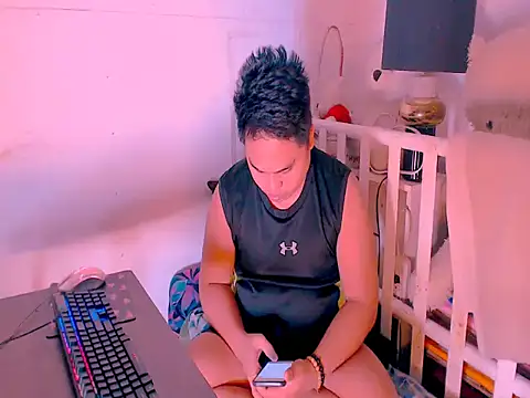 Snapshot of Hardking_69 chatting on July 12, 2026, 3:35 pm Hardking 69 online show from July 12, 2026, 3:35 pm