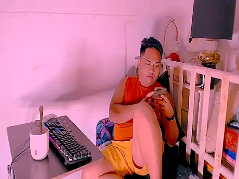 Snapshot of Hardking_69 chatting on July 28, 2026, 2:13 pm Hardking 69 online show from July 28, 2026, 2:13 pm