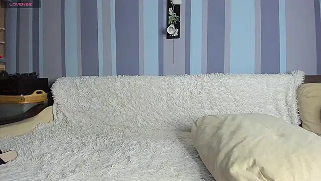 Snapshot of KatMartinez chatting on December 15, 2025, 12:00 pm KatMartinez online show from December 15, 2025, 12:00 pm