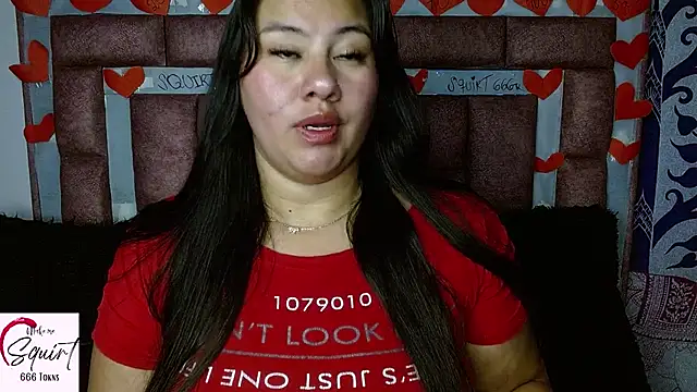 ValerieDiiamond online show from November 21, 2025, 5:28 am