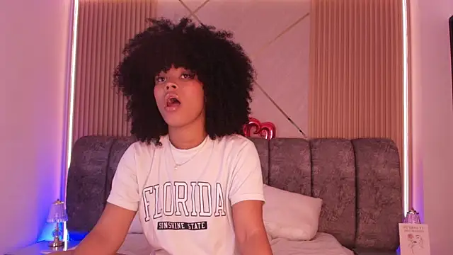 Snapshot of naia_blessed chatting on March 2, 2026, 7:10 pm naia blessed online show from March 2, 2026, 7:10 pm