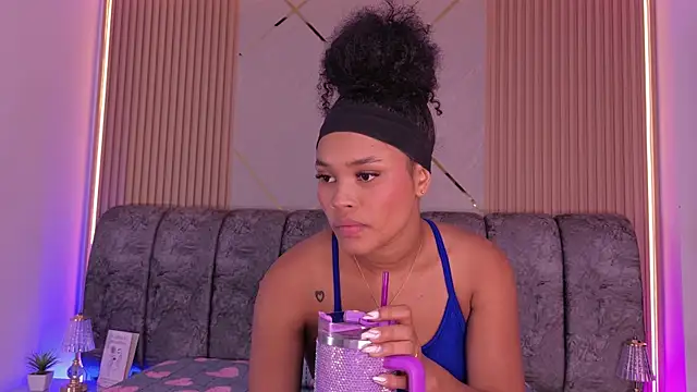 Snapshot of naia_blessed chatting on July 8, 2026, 7:14 pm naia blessed online show from July 8, 2026, 7:14 pm
