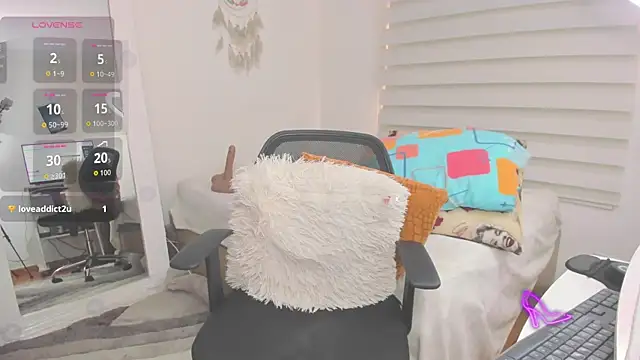 Snapshot of SharonVelvet chatting on November 30, 2025, 2:40 pm SharonVelvet online show from November 30, 2025, 2:40 pm