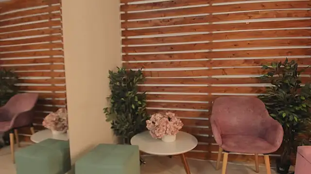 Snapshot of _MeganRain chatting on February 7, 2026, 6:43 am MeganRain online show from February 7, 2026, 6:43 am