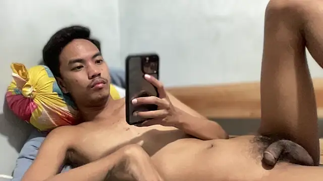 Snapshot of BoYofTheWorld_21 chatting on December 14, 2025, 2:07 am BoYofTheWorld 21 online show from December 14, 2025, 2:07 am