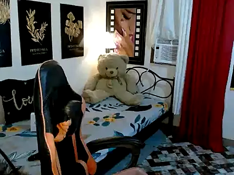 UrhotGoddess online show from October 24, 2025, 8:46 am