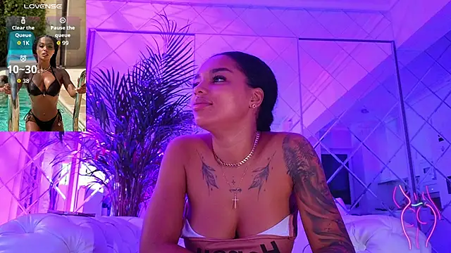 Snapshot of KimiBrown chatting on November 28, 2025, 6:02 am KimiBrown online show from November 28, 2025, 6:02 am