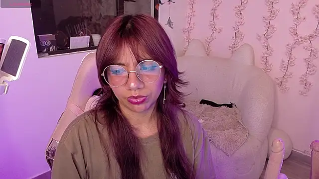 Snapshot of Nami_usagi chatting on April 15, 2026, 7:58 pm Nami usagi online show from April 15, 2026, 7:58 pm