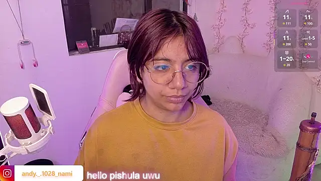 Snapshot of Nami_usagi chatting on April 21, 2026, 3:18 pm Nami usagi online show from April 21, 2026, 3:18 pm
