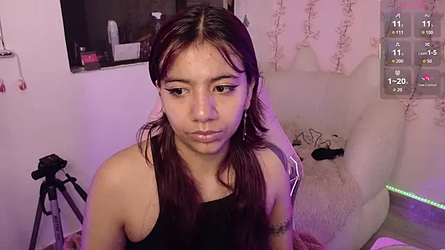 Snapshot of Nami_usagi chatting on April 30, 2026, 12:34 pm Nami usagi online show from April 30, 2026, 12:34 pm