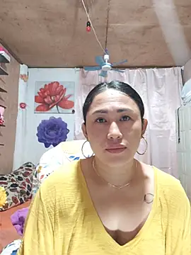 Snapshot of M_e_c_e_l chatting on July 10, 2026, 5:57 pm M e c e l online show from July 10, 2026, 5:57 pm