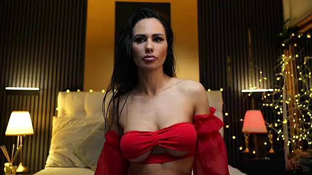 Snapshot of Lorettelorena chatting on June 16, 2026, 4:12 am Lorettelorena online show from June 16, 2026, 4:12 am