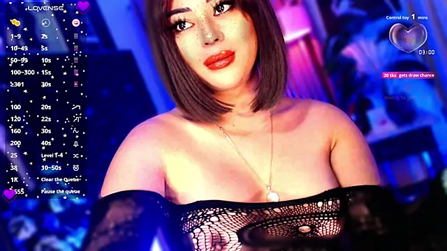 Snapshot of Thalia_Cambridge chatting on October 19, 2025, 10:23 pm Thalia Cambridge online show from October 19, 2025, 10:23 pm