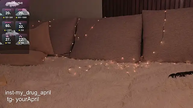 Snapshot of MyApril chatting on October 11, 2025, 12:44 am MyApril online show from October 11, 2025, 12:44 am