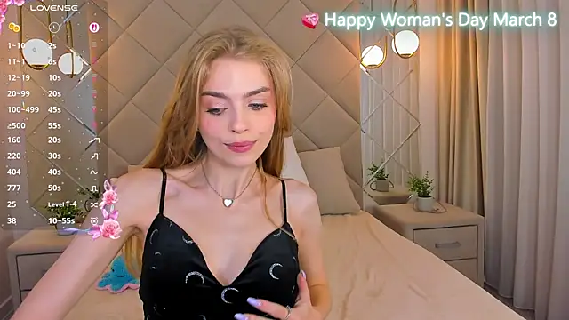 Snapshot of sayl0r_moon chatting on March 7, 2025, 12:37 am sayl0r moon online show from March 7, 2025, 12:37 am