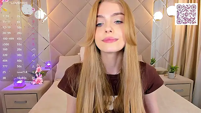 Snapshot of sayl0r_moon chatting on March 11, 2025, 12:11 am sayl0r moon online show from March 11, 2025, 12:11 am