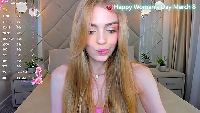 Snapshot of sayl0r_moon chatting on March 6, 2025, 12:32 am sayl0r moon online show from March 6, 2025, 12:32 am